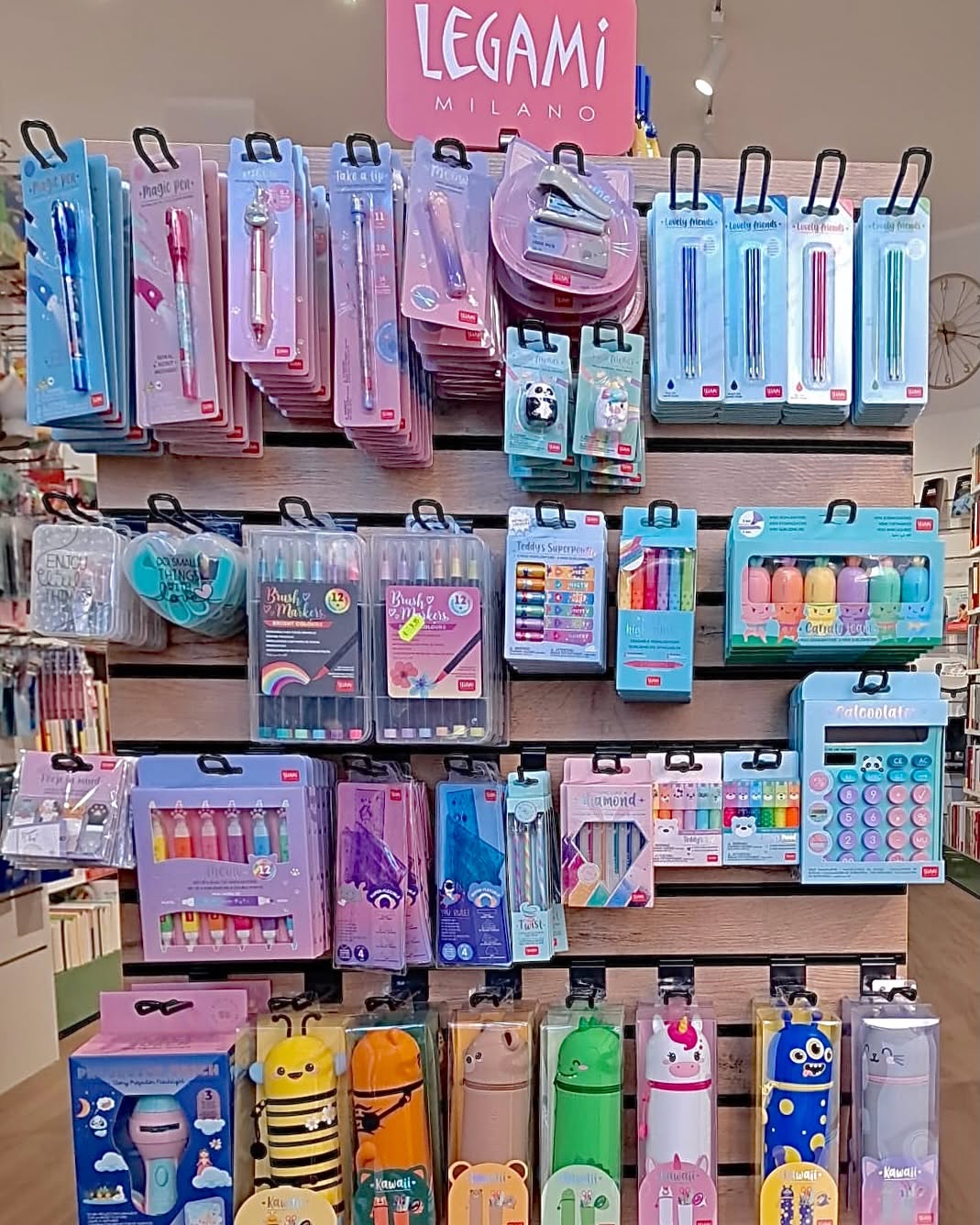 Espositore Legami Milano